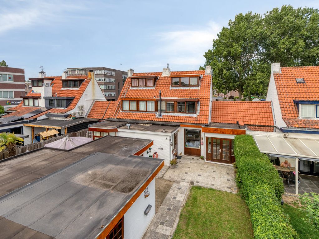 Oude Wal 14, Hoogvliet