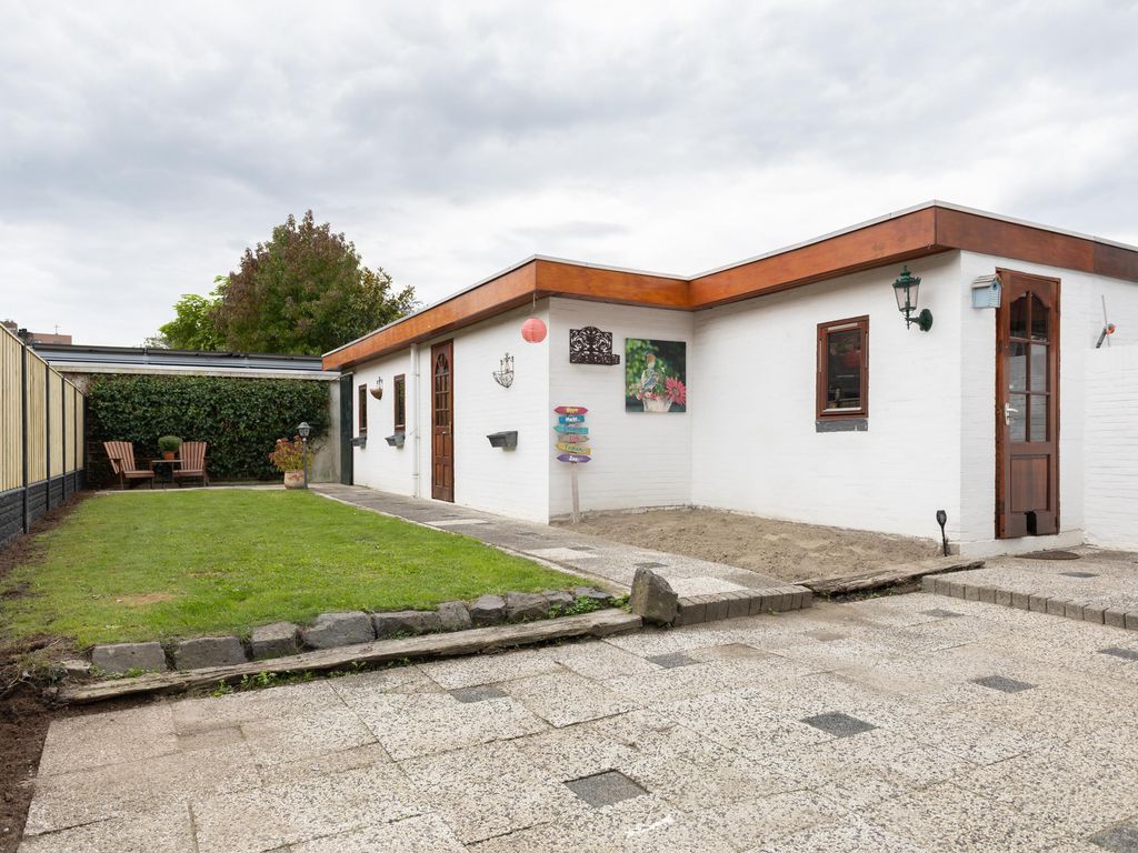 Oude Wal 14, Hoogvliet