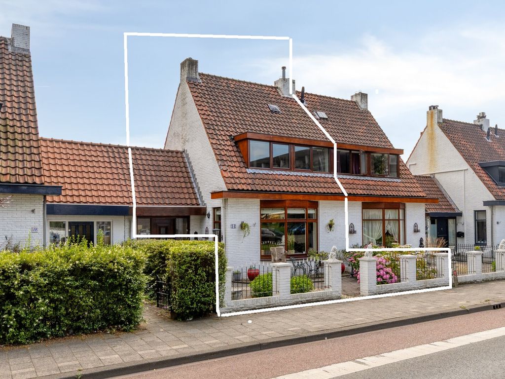 Oude Wal 14, Hoogvliet