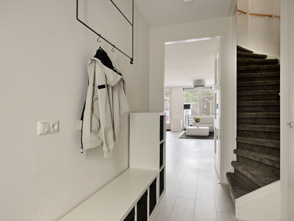 Juliettepad 11, Hoogvliet