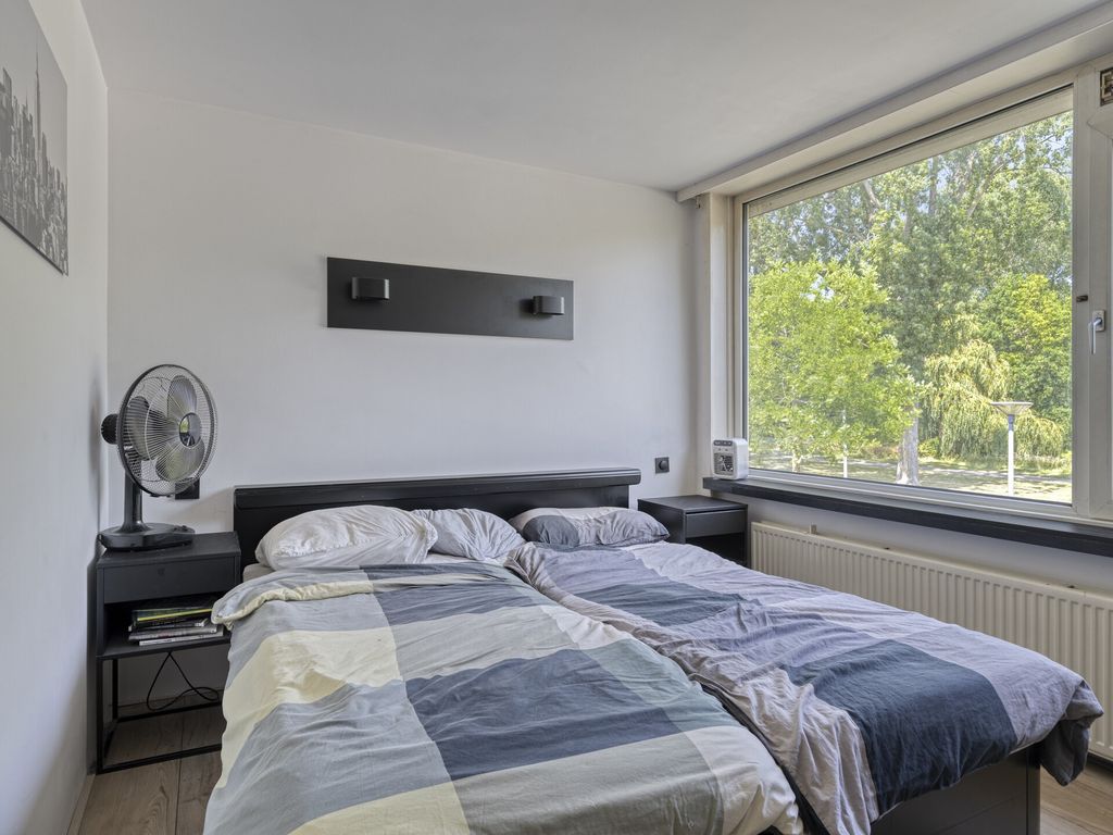 Oudelandseweg 258, Hoogvliet