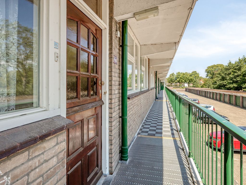 Rembrandtsingel 37, Rozenburg