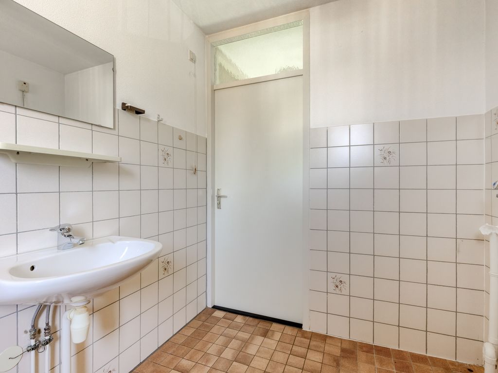 Lisdodde 15, Hoogvliet