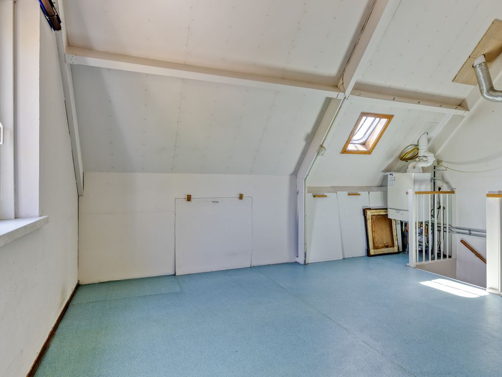 Lisdodde 15, Hoogvliet