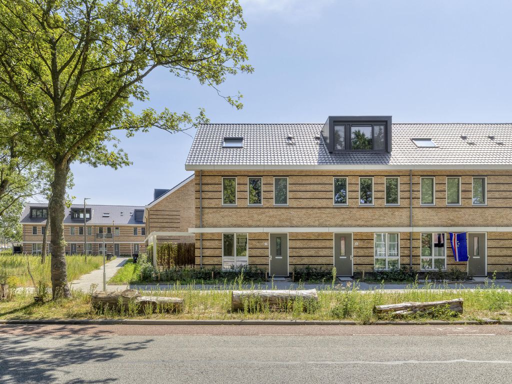 Holwinde 2, Hoogvliet