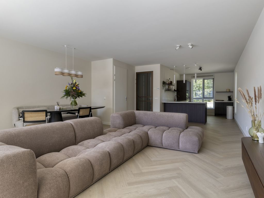 Holwinde 2, Hoogvliet