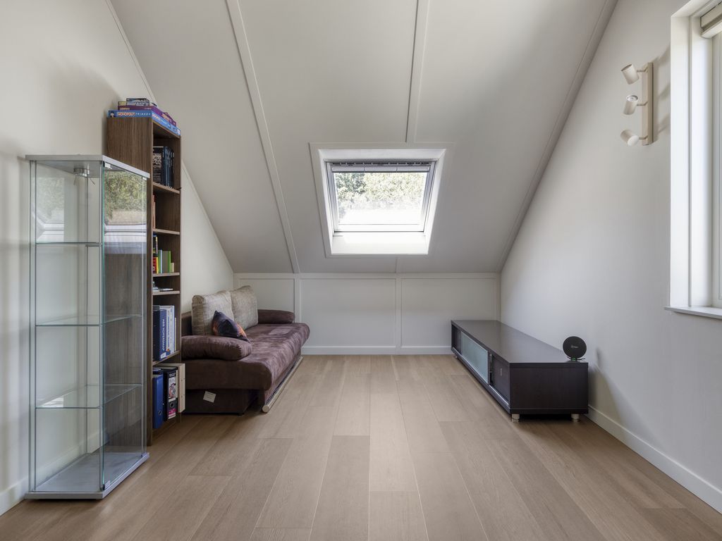 Holwinde 2, Hoogvliet