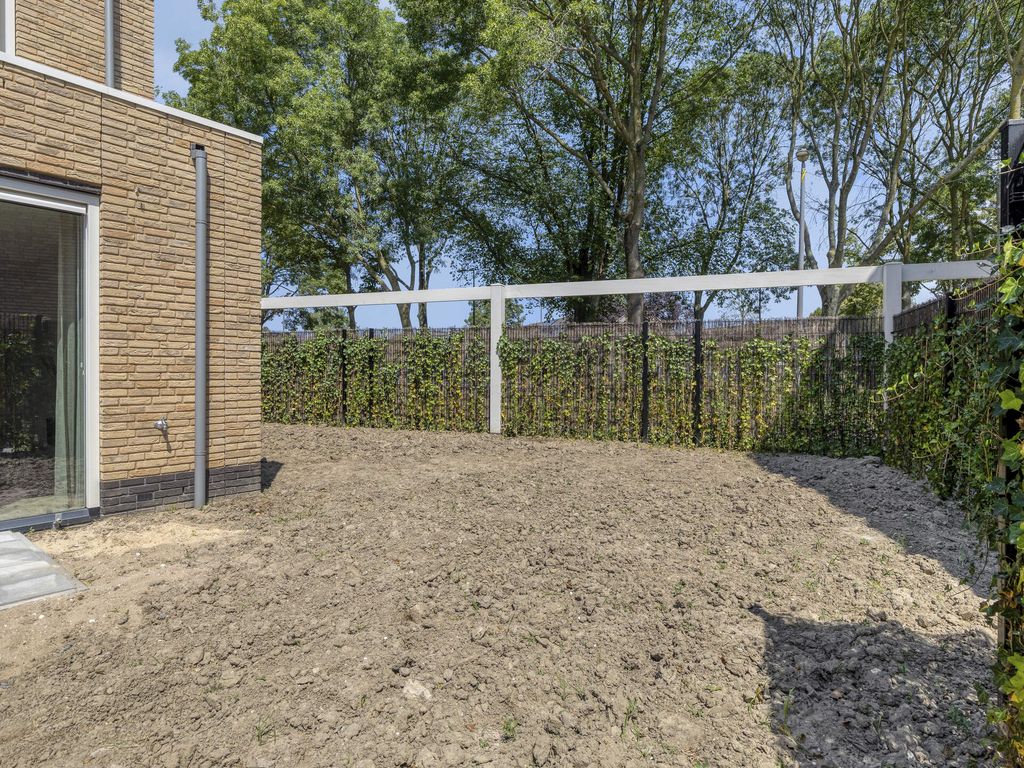 Holwinde 2, Hoogvliet