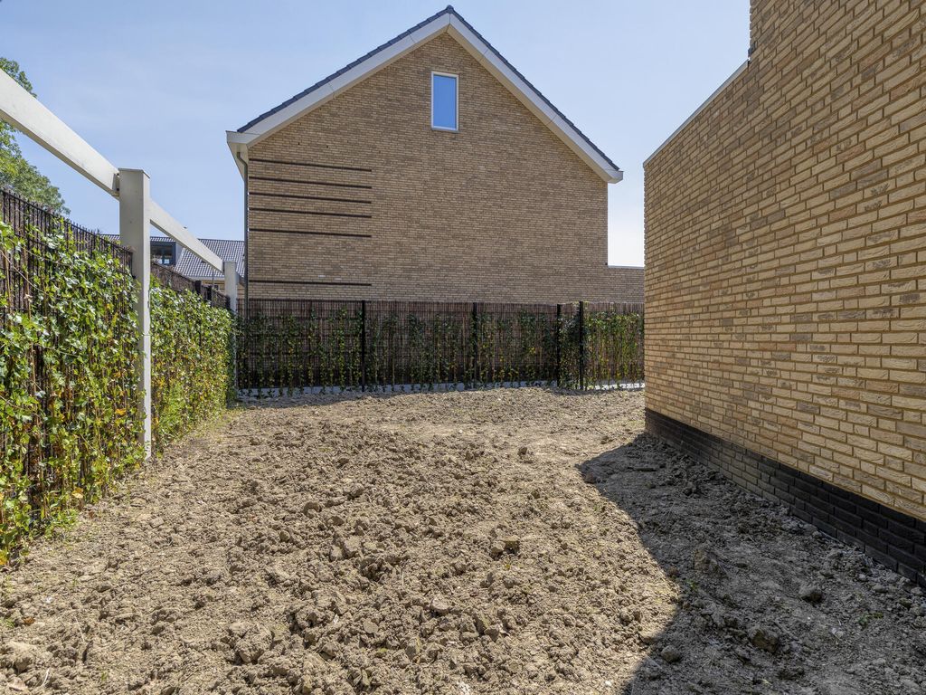 Holwinde 2, Hoogvliet