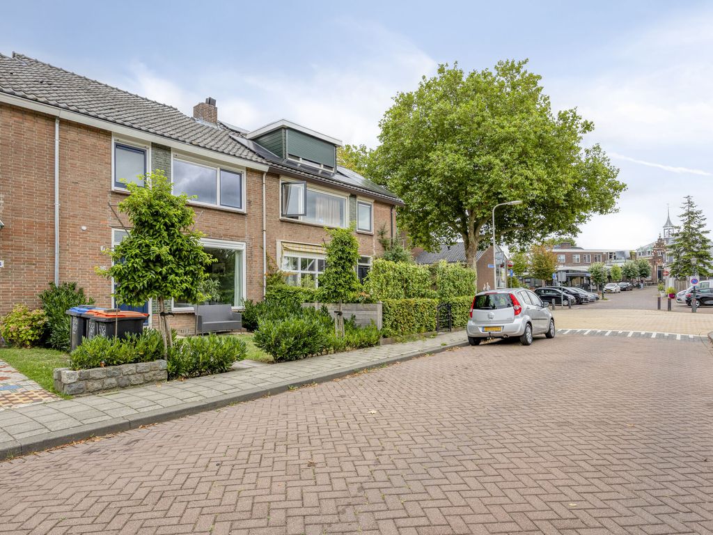 Kerkstraat 16, Poortugaal