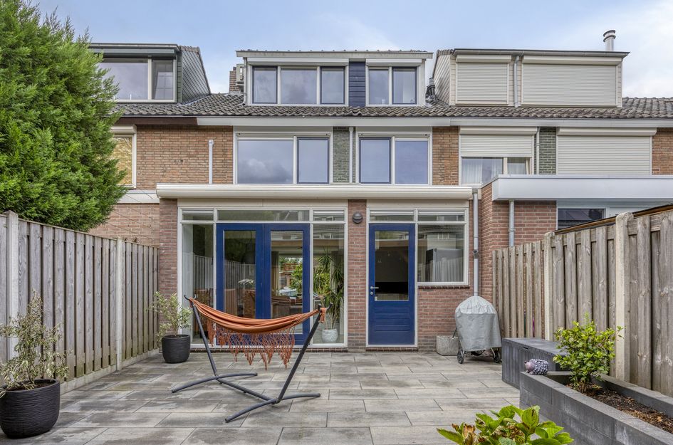 Kerkstraat 16