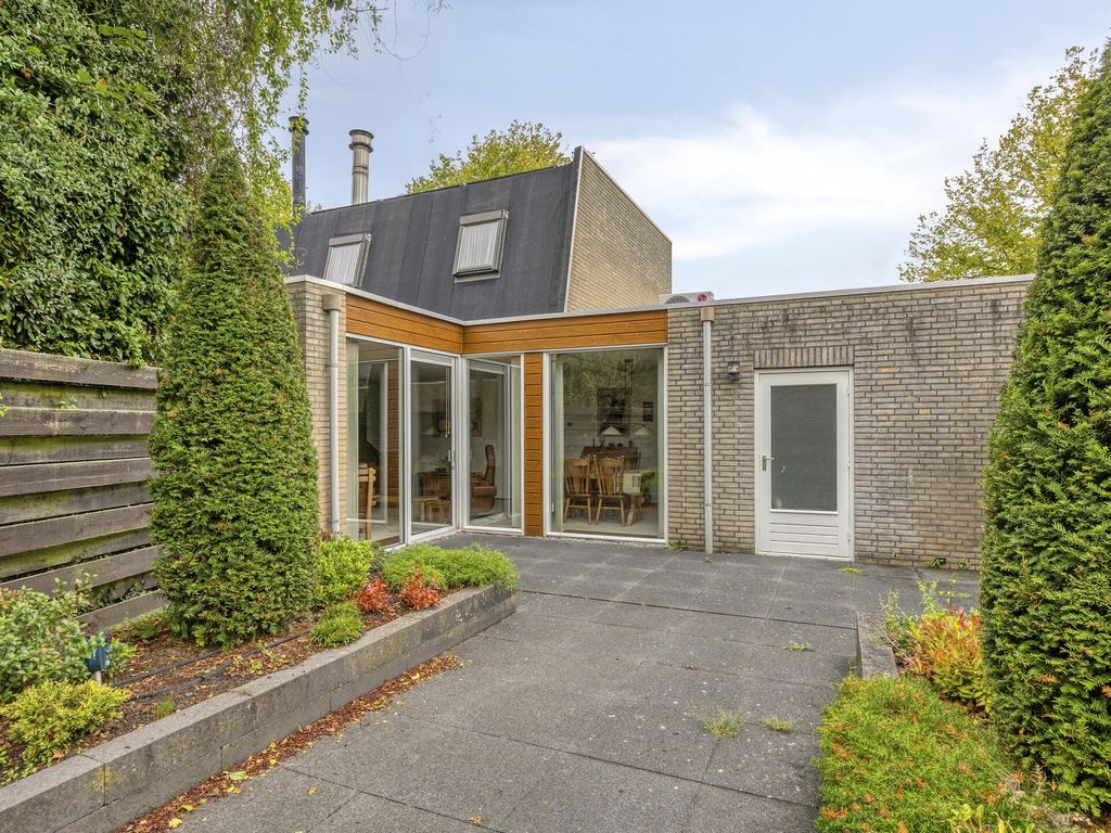 Posweg 235, Hoogvliet