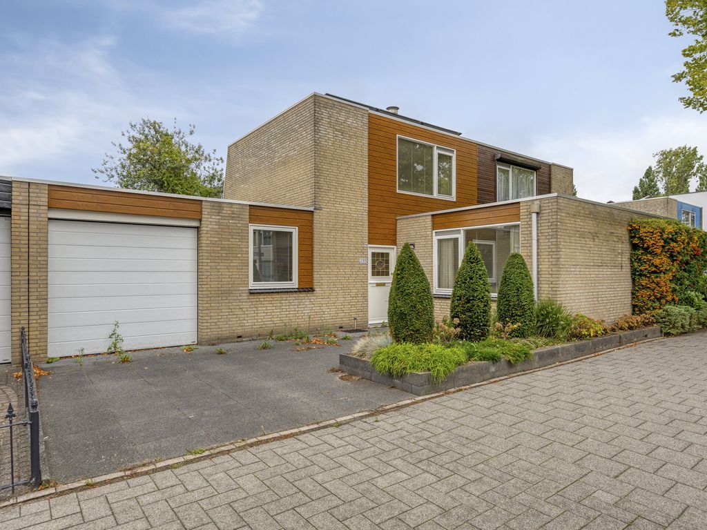 Posweg 235, Hoogvliet
