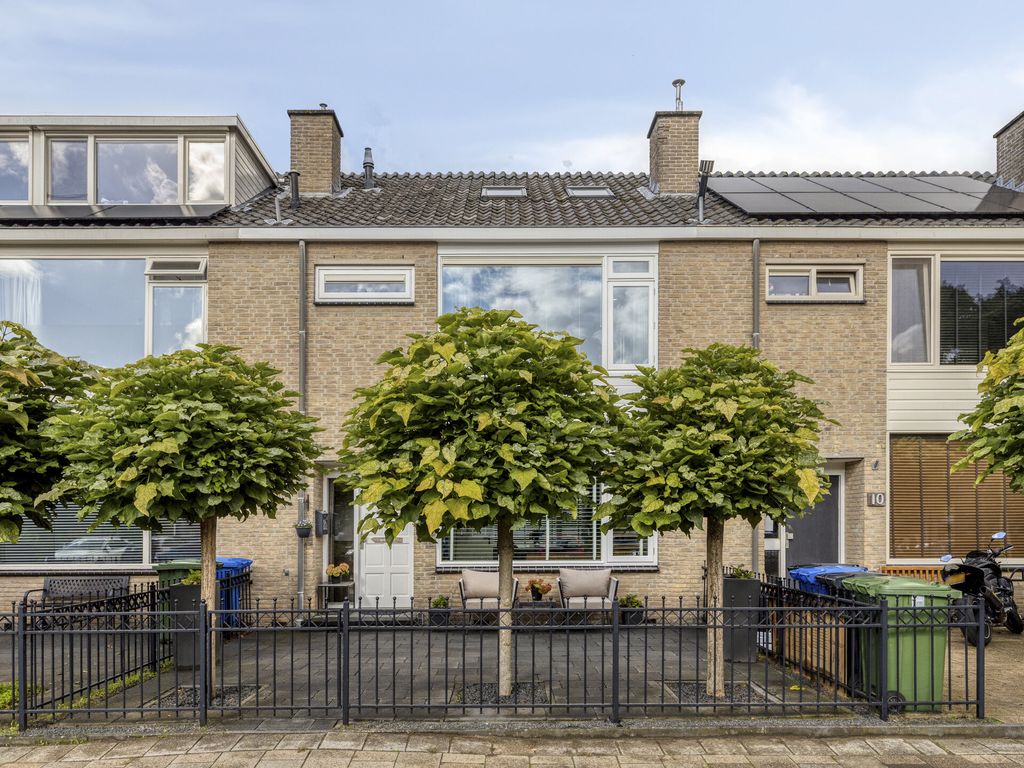 Bongweg 8, Hoogvliet