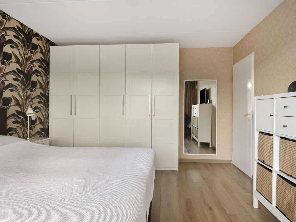 Bongweg 8, Hoogvliet