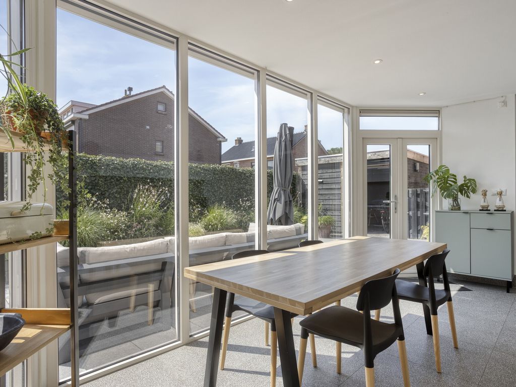 Wilhelmina Geevestraat 38, Poortugaal