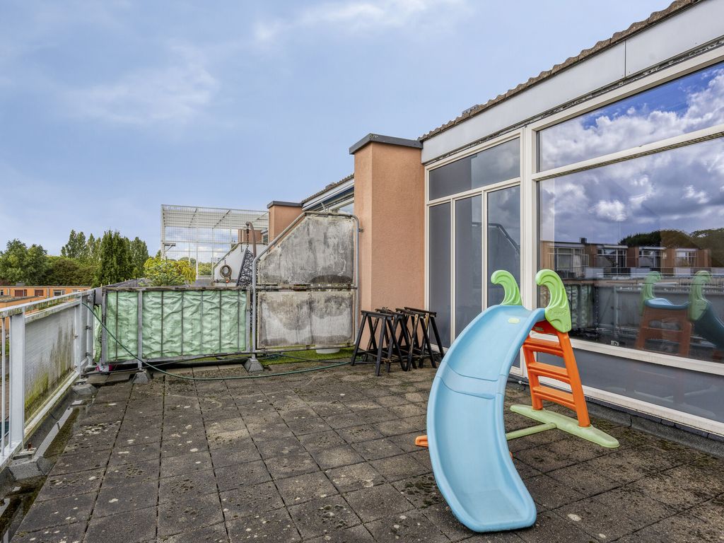 Kapittelhoek 12, Hoogvliet