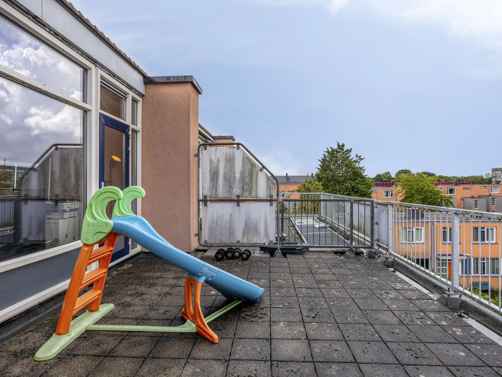 Kapittelhoek 12, Hoogvliet