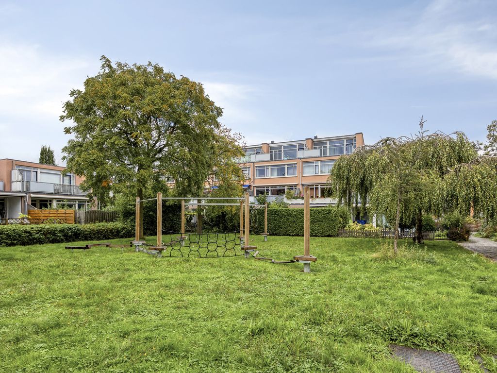Kapittelhoek 12, Hoogvliet