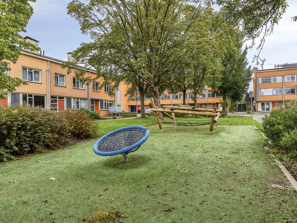 Kapittelhoek 12, Hoogvliet
