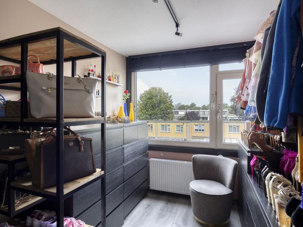 Kapittelhoek 12, Hoogvliet