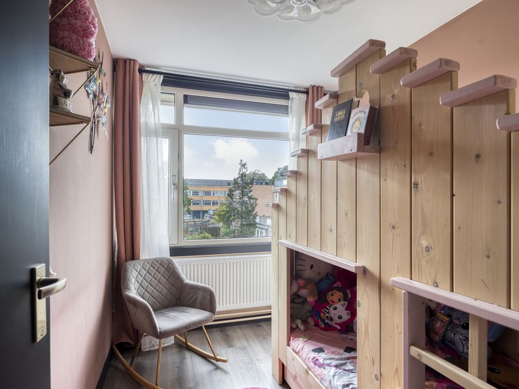 Kapittelhoek 12, Hoogvliet