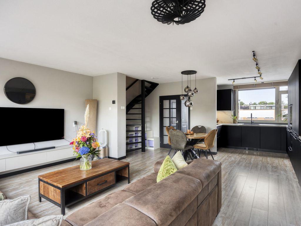 Kapittelhoek 12, Hoogvliet