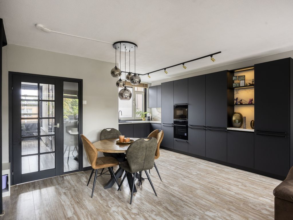 Kapittelhoek 12, Hoogvliet