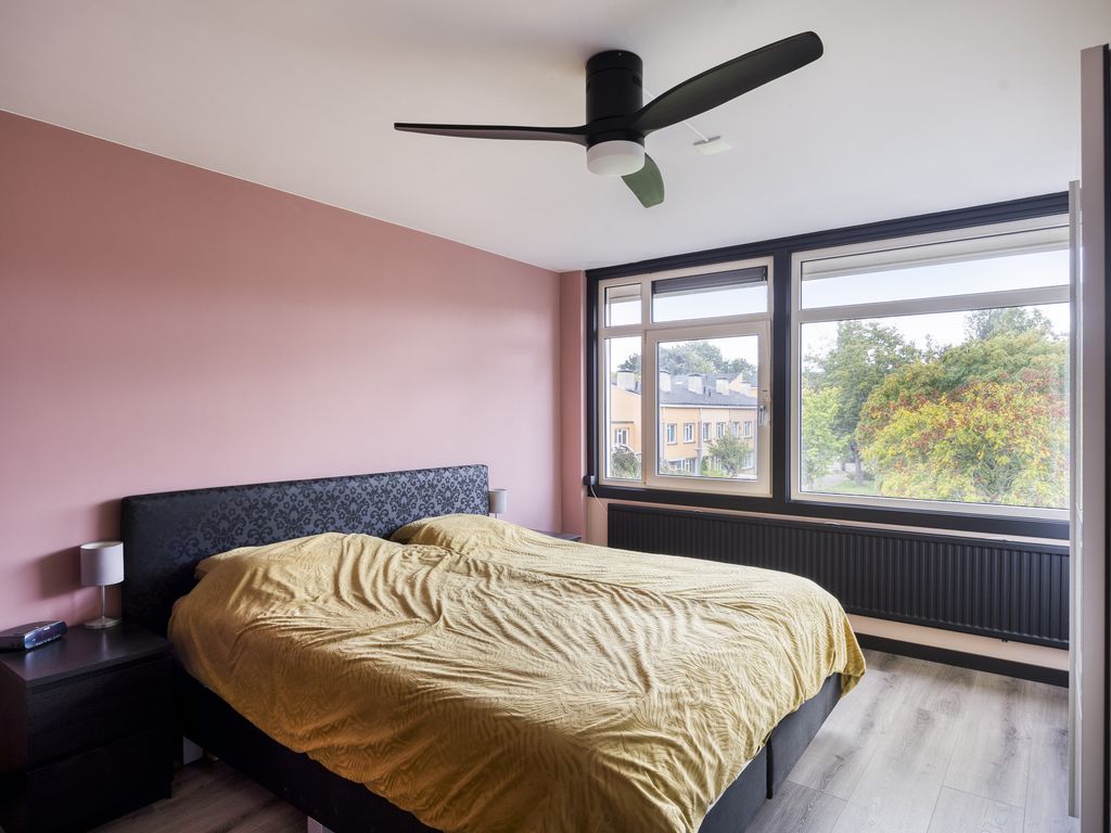 Kapittelhoek 12, Hoogvliet