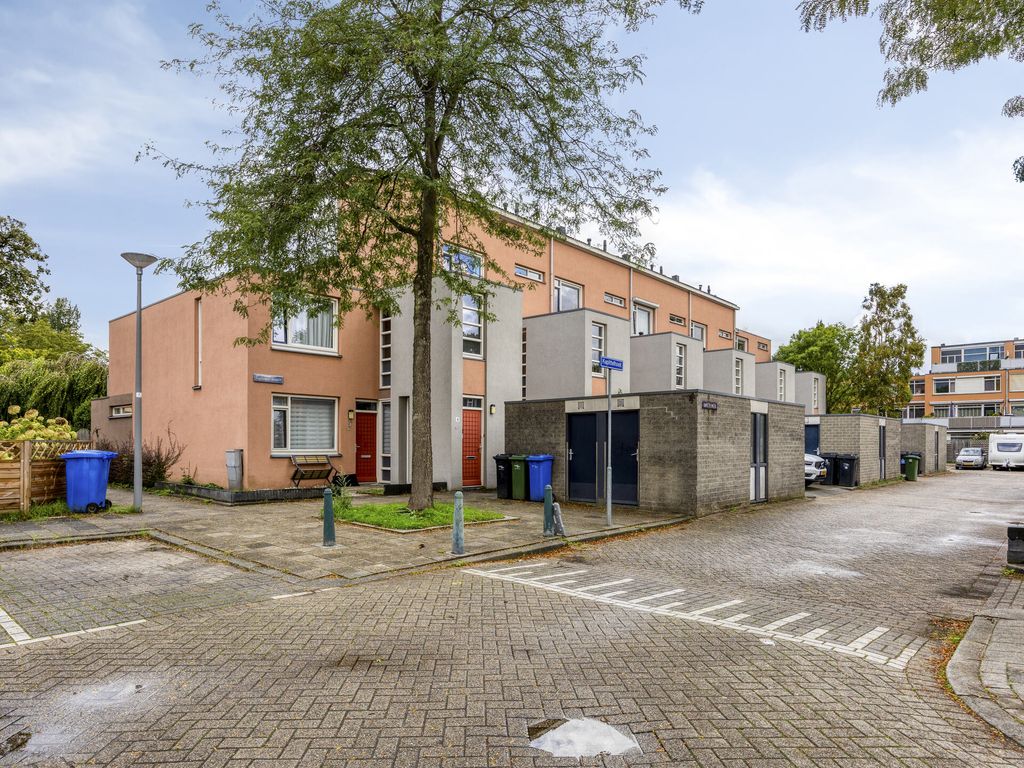 Kapittelhoek 12, Hoogvliet