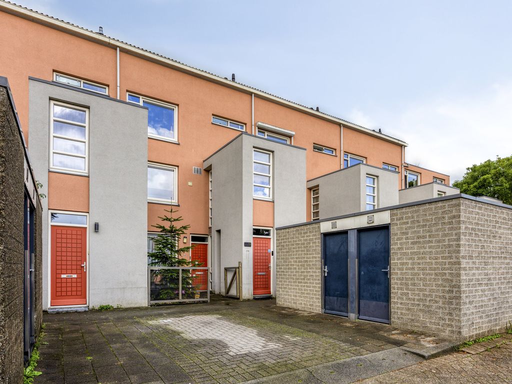 Kapittelhoek 12, Hoogvliet