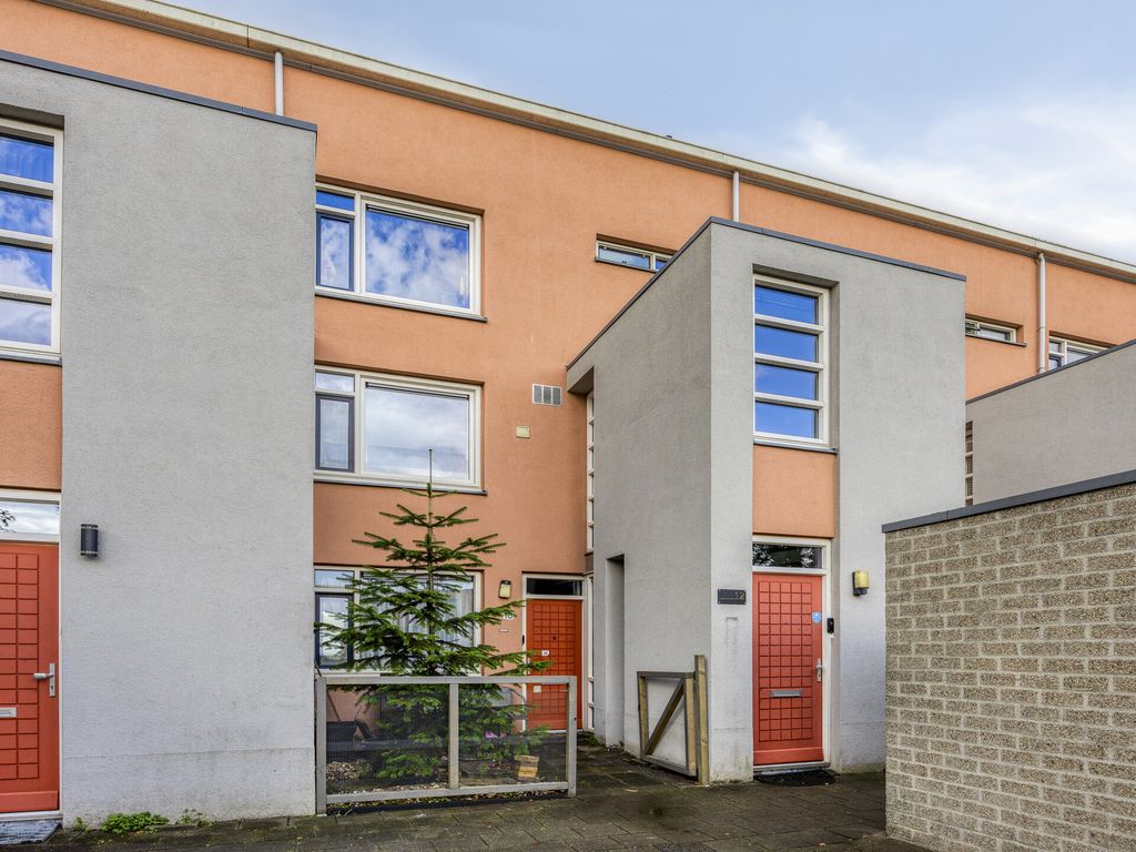 Kapittelhoek 12, Hoogvliet