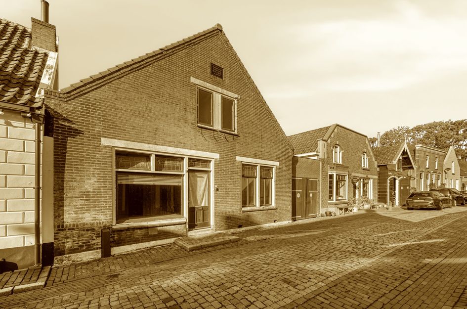 Tolstraat 5