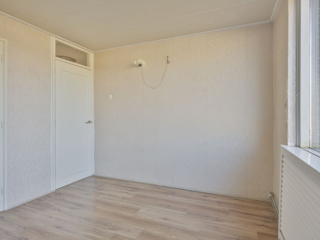 Van Zyll de Jongstraat 92, Pernis