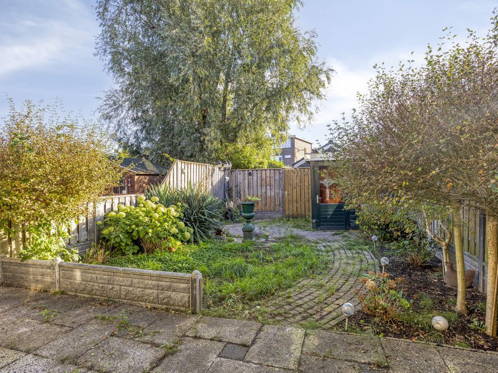 Van Zyll de Jongstraat 92, Pernis