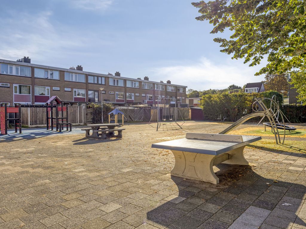 Van Zyll de Jongstraat 92, Pernis