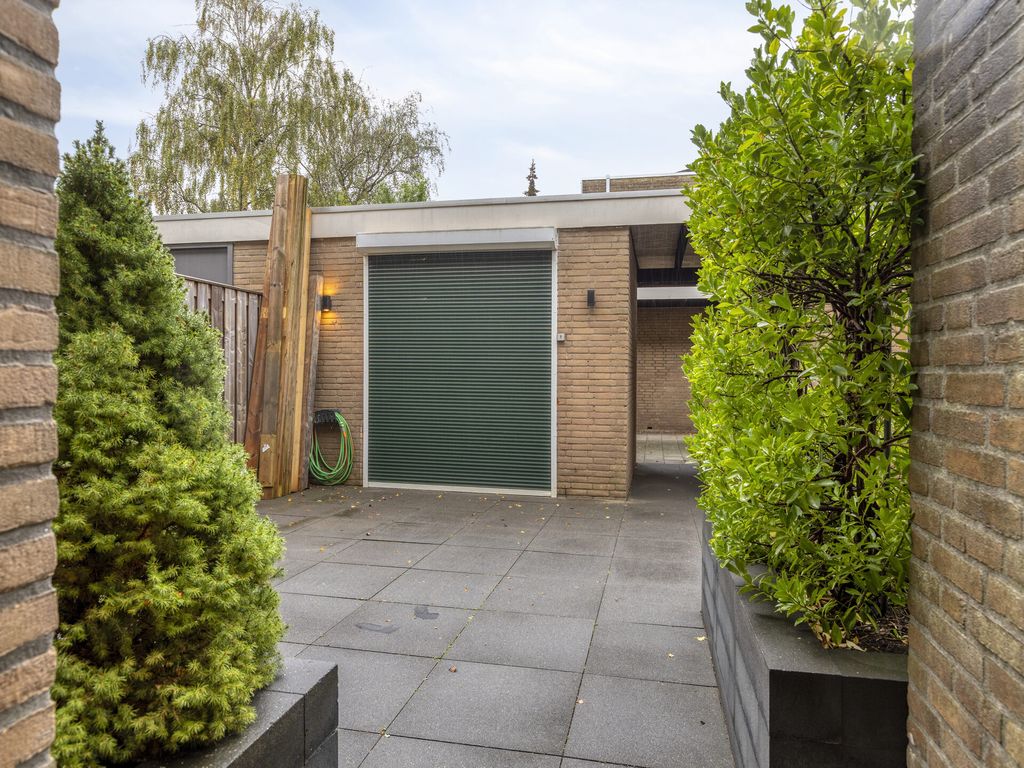 Kaar 67, Hoogvliet