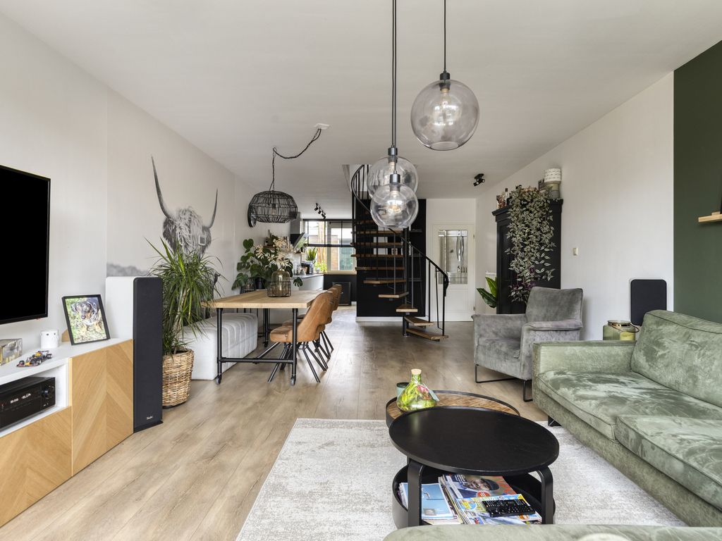 Kaar 67, Hoogvliet