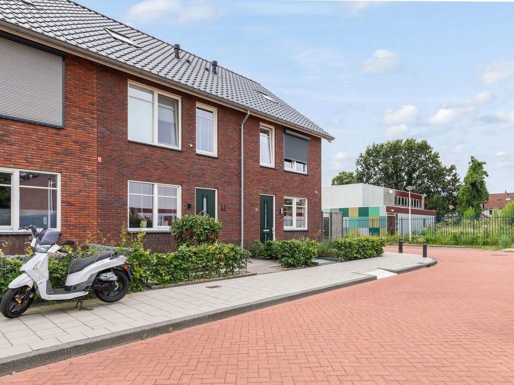 De Wetering 21, Spijkenisse