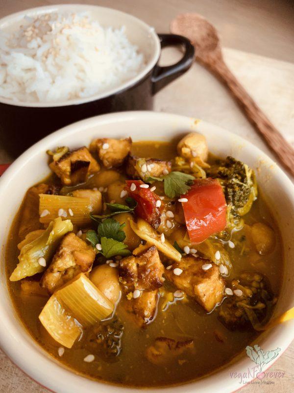 Broccoli-Prei Curry met Kikkererwten