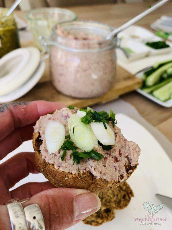 Vegan Paté ( Vegan "Smeer Worst" )