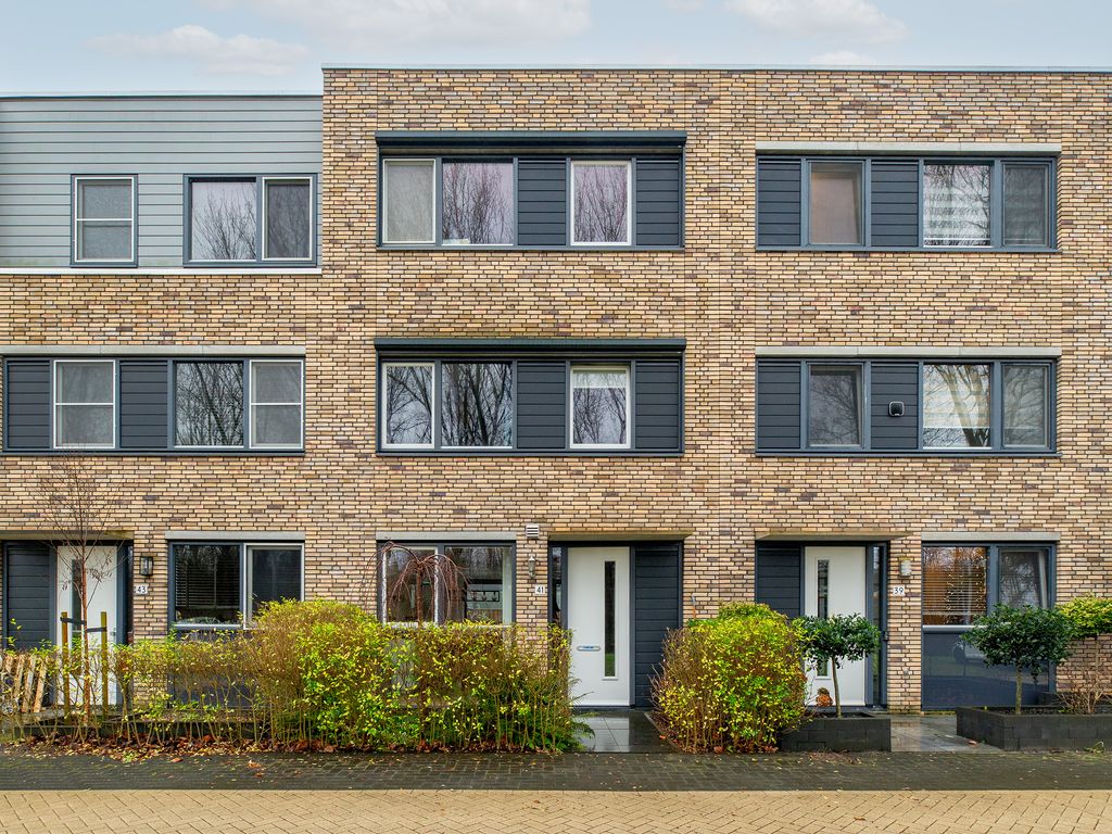 P C Boutenssingel 41, CAPELLE AAN DEN IJSSEL