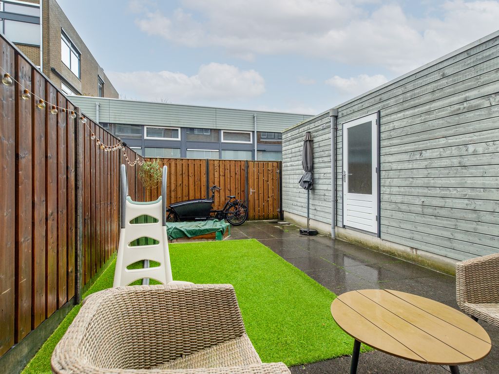 P C Boutenssingel 41, CAPELLE AAN DEN IJSSEL