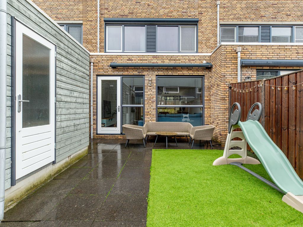 P C Boutenssingel 41, CAPELLE AAN DEN IJSSEL