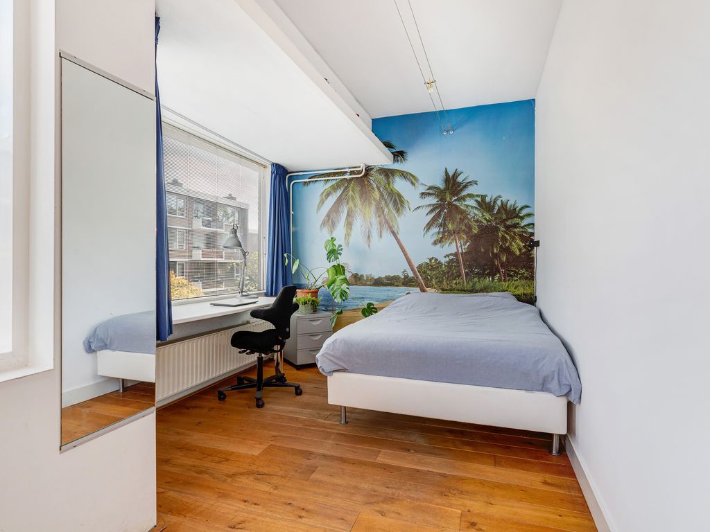 Adrianalaan 82, ROTTERDAM