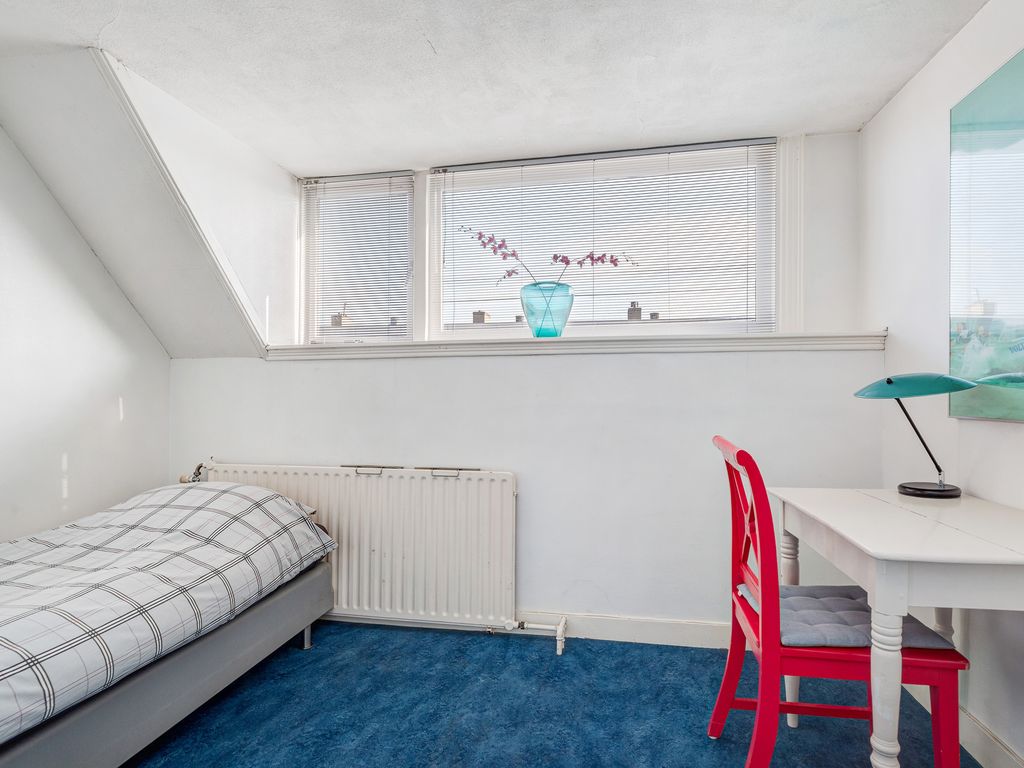 Adrianalaan 82, ROTTERDAM