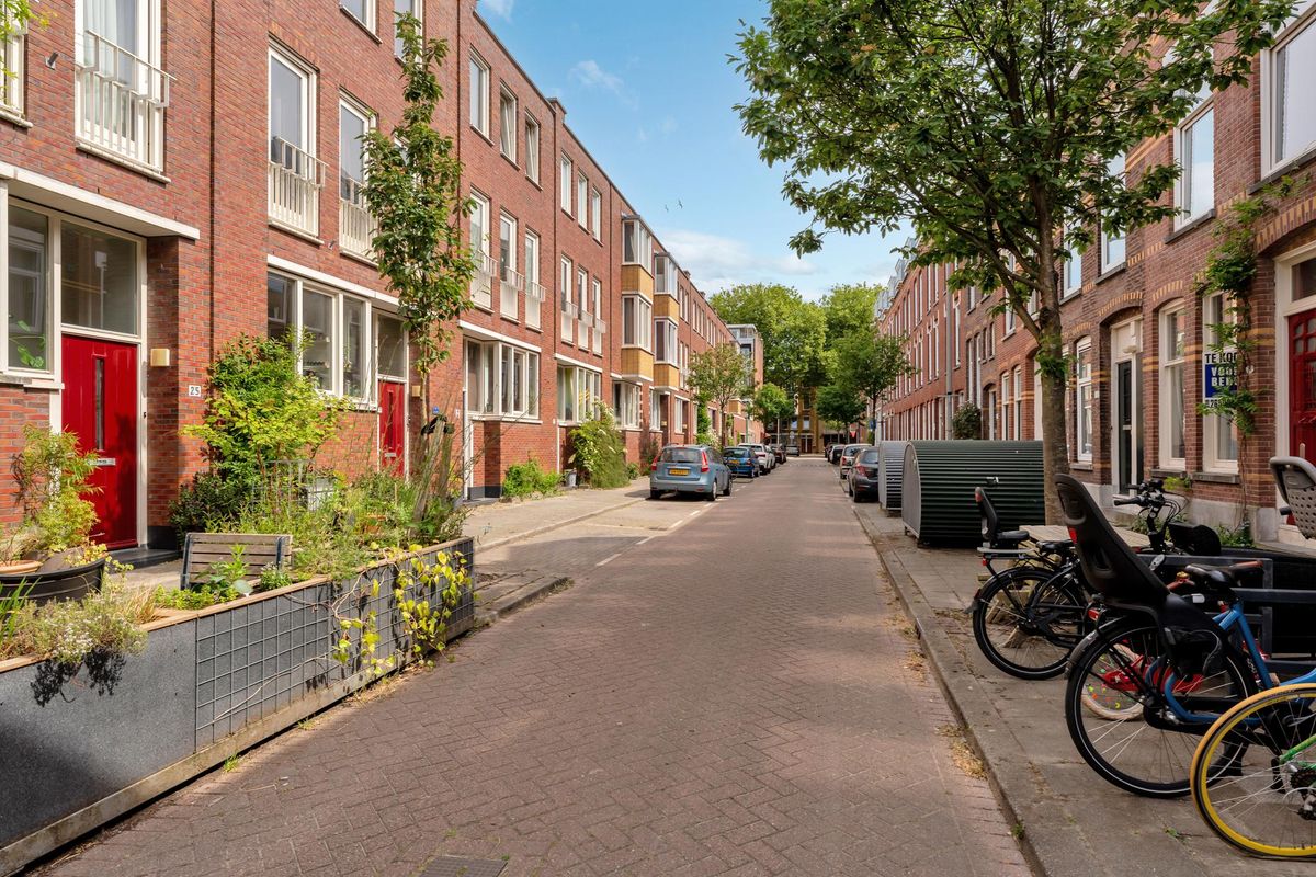 Zestienhovenstraat 21