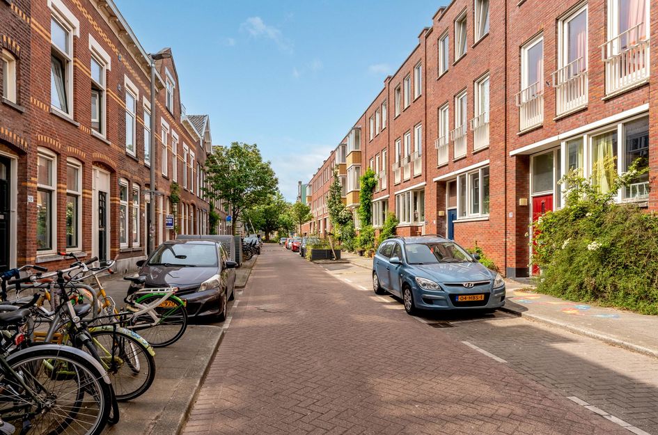 Zestienhovenstraat 21