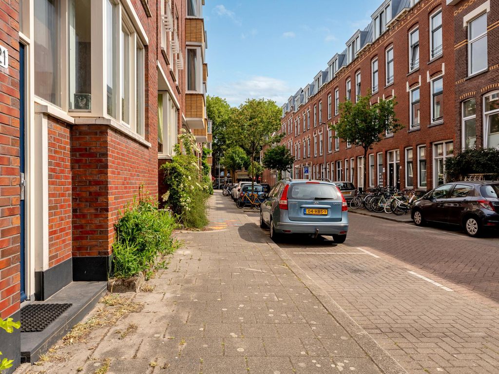 Zestienhovenstraat 21, ROTTERDAM