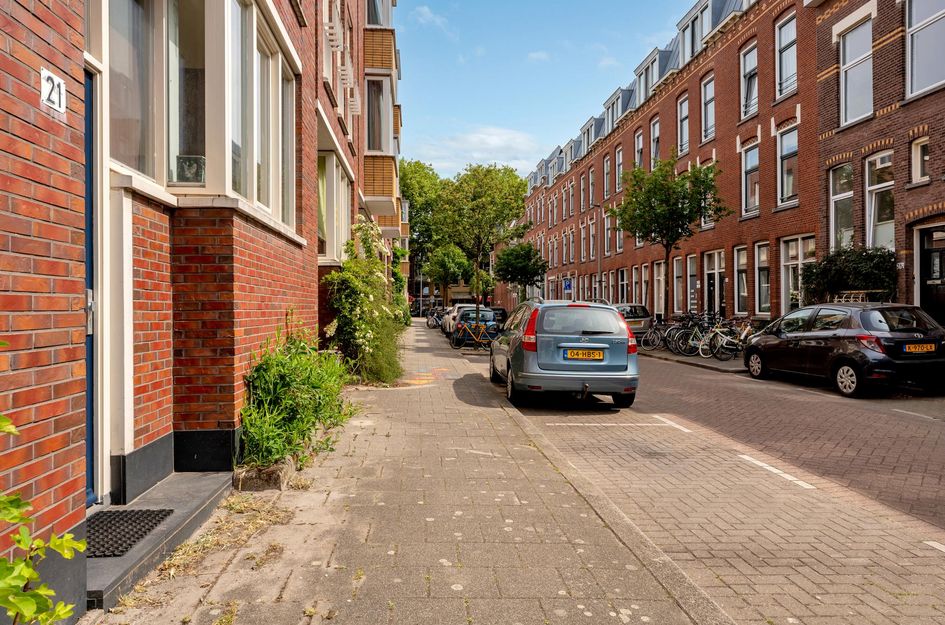 Zestienhovenstraat 21